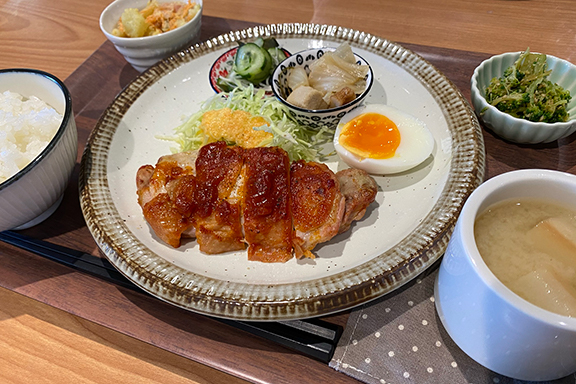 kokuban-cafe_02_576x384