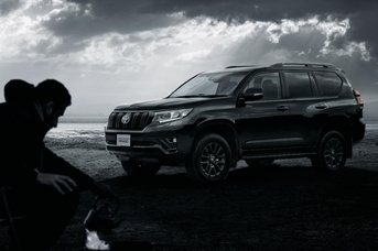 特別仕様車TX“Lパッケージ・Matt Black Edition”（2.7Lガソリン車7人乗り）［ベース車両はTX（2.7Lガソリン車7人乗り）］