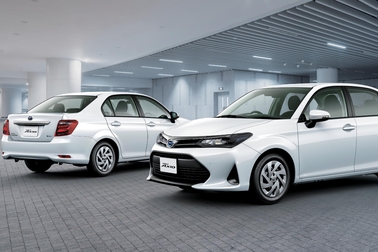 カローラ アクシオ EX（ハイブリッド）