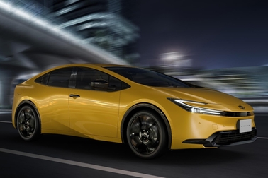 特別仕様車 G プラグインハイブリッド車 “Night Shade”(ベース車両はG プラグインハイブリッド車)